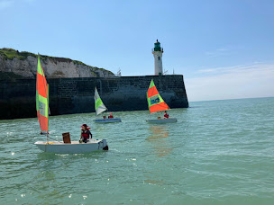 Photo n°9 de Club Nautique Valeriquais à Saint-Valery-en-Caux (Service de location d'équipements sportifs)