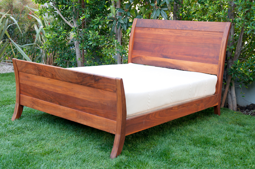 MilkmenFoam Organic Bedding Products Logo