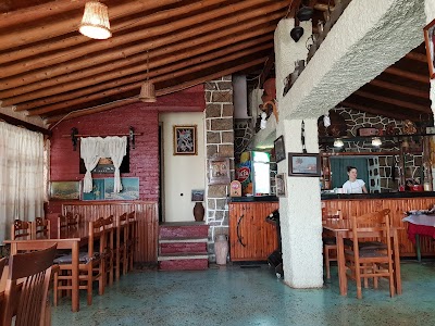 Hotel Taverna Mihallari