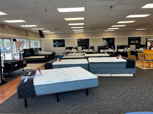 Mattress Firm Clearance Center Oakwood Plaza - Thumbnail