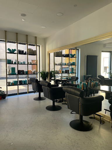 Studio Adriana Hair and Beauty Gallery - Italy
