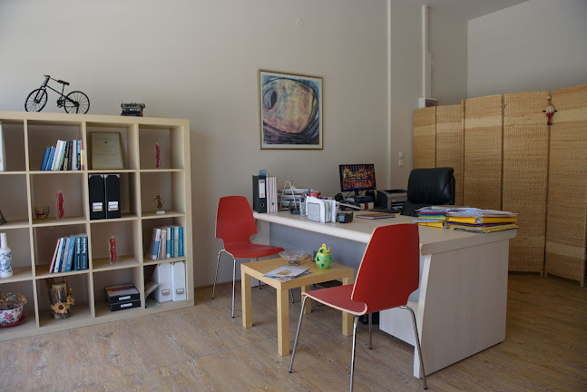 ΦΛΩΡΙΝΗ ΔΗΜΗΤΡΑ ΔΙΚΗΓΟΡΟΣ