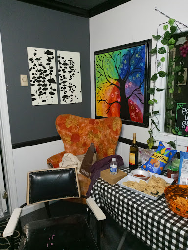 Trashed Furniture & Art Studio - Thumbnail