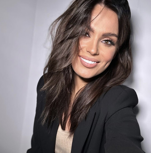 Aleksandra Oleczek Hair Stylist