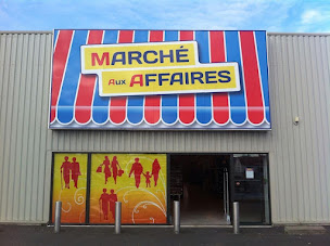 Photo n°2 de Marché aux Affaires Montluçon à Montluçon (Magasin d'ameublement et de décoration)