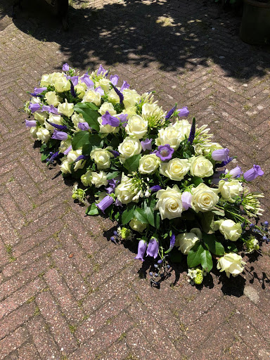 Fleurieke Grafbloemen - Thumbnail