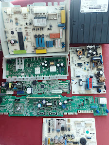 SERVICIO TECNICO AIRE ACONDICIONADO C/ de Pont de Molins, 29, Local 6A, Puente de Vallecas, 28038 Madrid, España