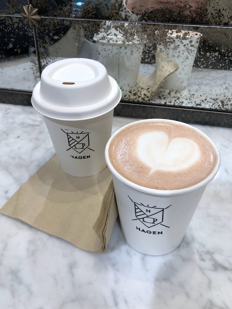 Looking for the best coffee shops and cafes in Marylebone? Check out our guide to the top spots for coffee, pastries, and brunch in this charming London neighborhood. From artisanal roasters to cozy cafes, we've got you covered. #marylebone #london #londoncafes #londonfoodguide | Best Cafes In London | Best Coffee Shops In London | London Cafe Asthetic | Best Cafes In Marylebone | Best Coffee Shops In Marylebone | Places To Eat In London | London Pretty Cafes | Beautiful Cafes In London #foodie