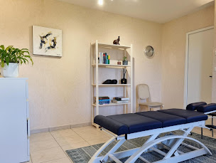 Photo n°3 de Olivia Parker à Saint-Cyprien (Chiropracteur)