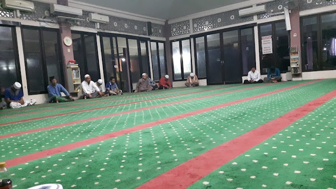 Masjid Izzatul Islam Grand Wisata, Author: Cak Noor Yoko