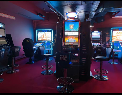 Play And Win - Visual