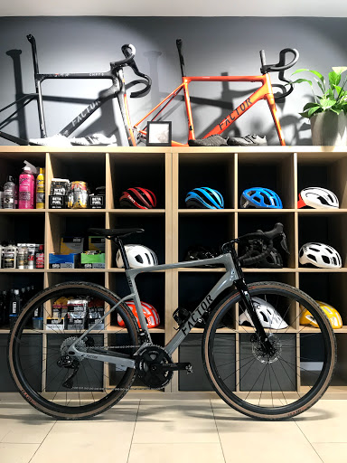 Lighthouse Cycling - Visual