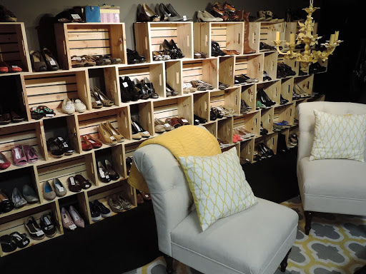 Ashley's Room Consignment - Thumbnail