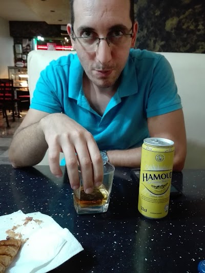 Photos of Caf&eacute;teria Milou