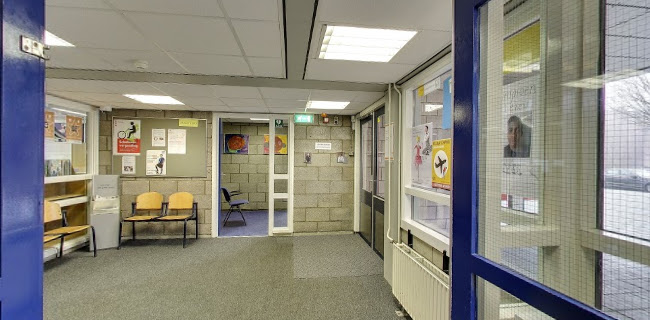 http://www.mrdejonghschool.nl/