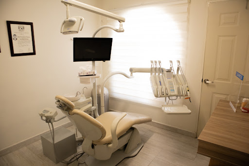 Dr. Daniel Estrada Talamantes | Endodental - Thumbnail