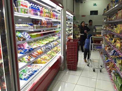 Photos of Super Market America - Trojes