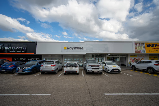 Ray White Logan City Logo