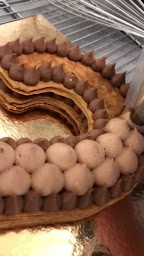 Photo n°4 de Artisan Boulanger-Pâtissier A&B LE MAT à La Roche-Jaudy (Pâtisserie)