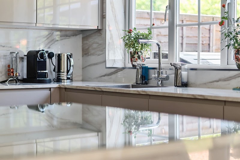 TAUK Herneet Singh Estate Agent Reading photo 3