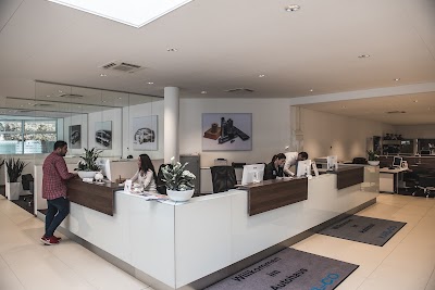 Photos of Karl + Co. GmbH & Co.KG - BMW und MINI Autohaus