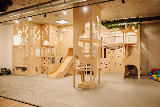 Lemurek - sala zabaw i kawiarnia