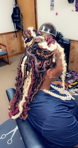 Fhoxie's Weave & Braid Studio - Thumbnail