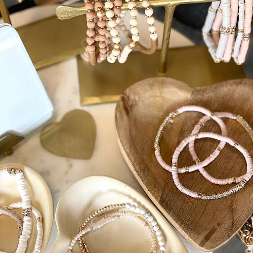 Gold + Oak - Visual