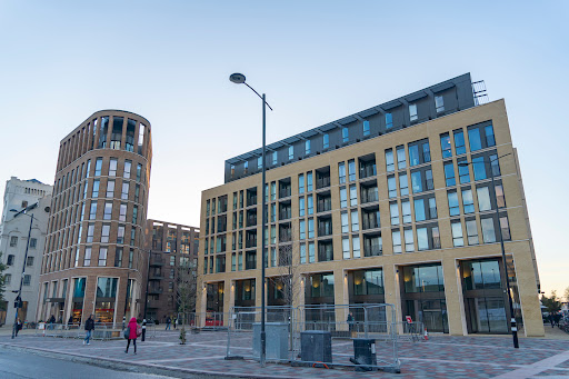 3 Station Square