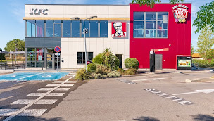 Photo n°1 de KFC Arles à Arles (Restaurant de hamburgers)