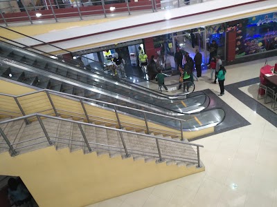 Photos of Paseo las Americas