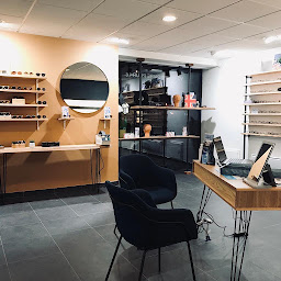 Photo n°4 de Germain Opticien Lunetier - Opticien Saint-Jacques-de-la-Lande à Saint-Jacques-de-la-Lande (Magasin de lunettes de soleil)