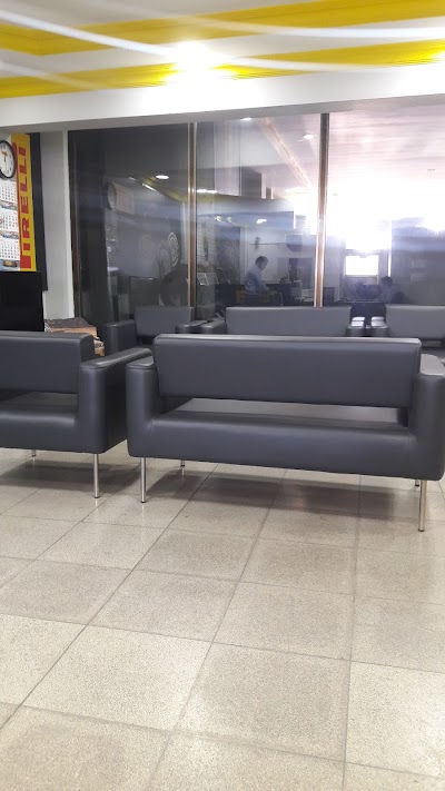 Photos of Pirelli Lastikleri - Kırmızı Yeşil Otomotiv