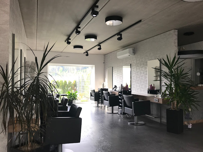 Sandy´s Hair & Naildesign