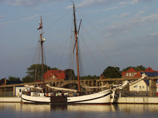 Marina "harbor village Wiek" - Thumbnail