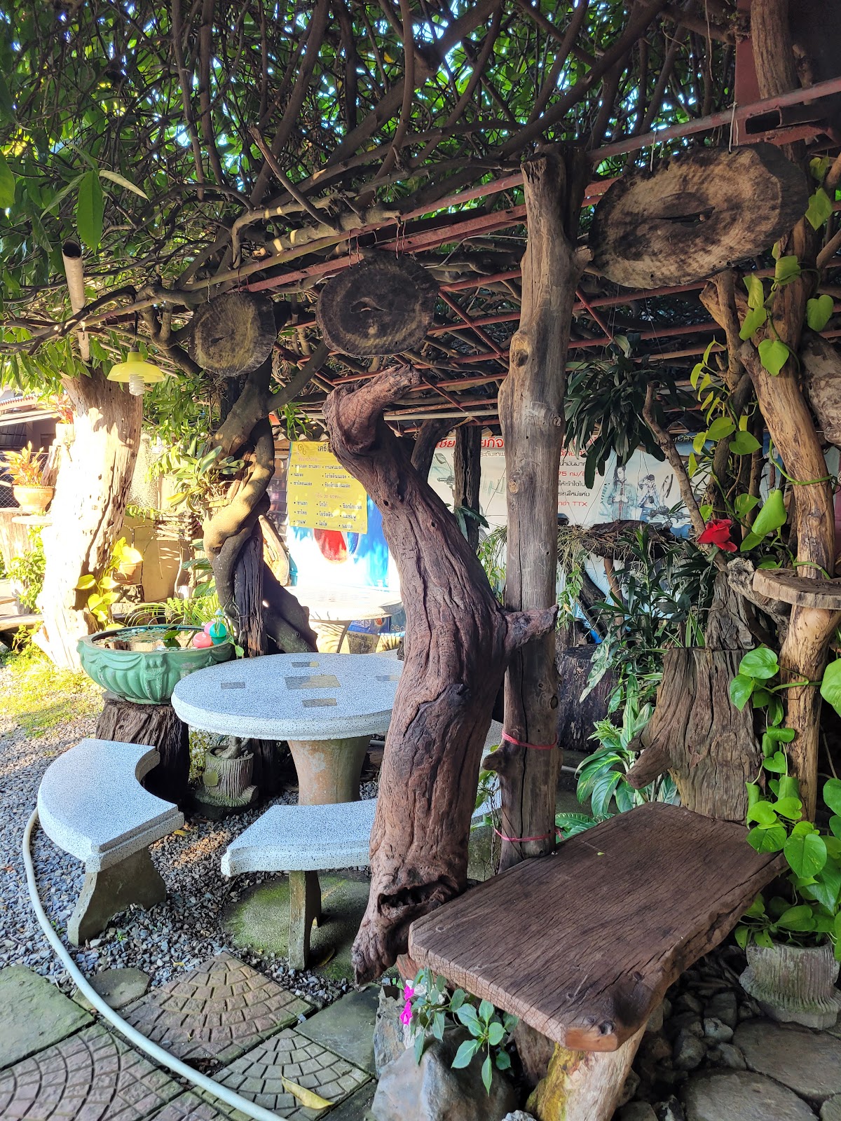 Halefa Muslim Bistro (ร้านอาหารฮาเลฟา)