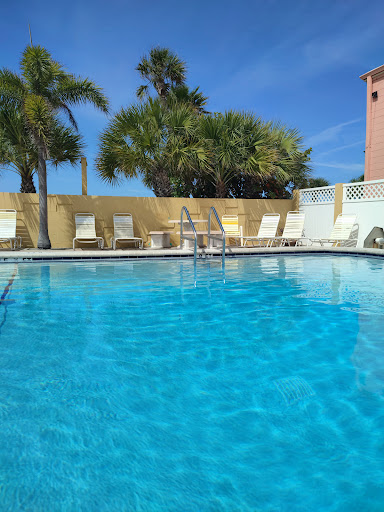 Suncoast Motel-Treasure Island - Thumbnail
