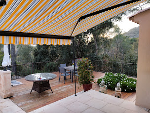 Photo n°2 de VITREA Stores & Fenêtres à Trans-en-Provence (Fenêtre en aluminium)