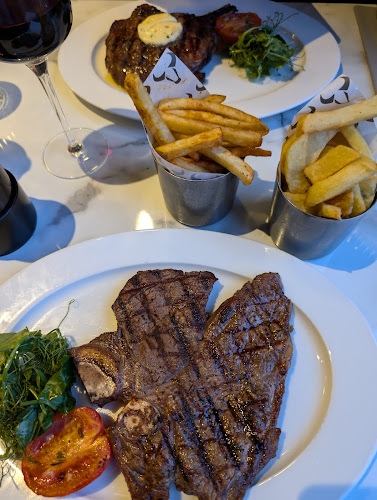 Cut - Restaurant