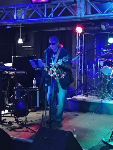 Manny's Place Live Entertainment Gallery - Canada