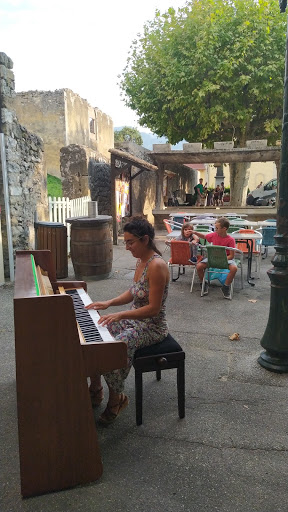 Photo 8 - L 'entrepote