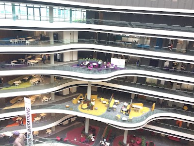 Photos of Discovery Group (Sandton Head Office)