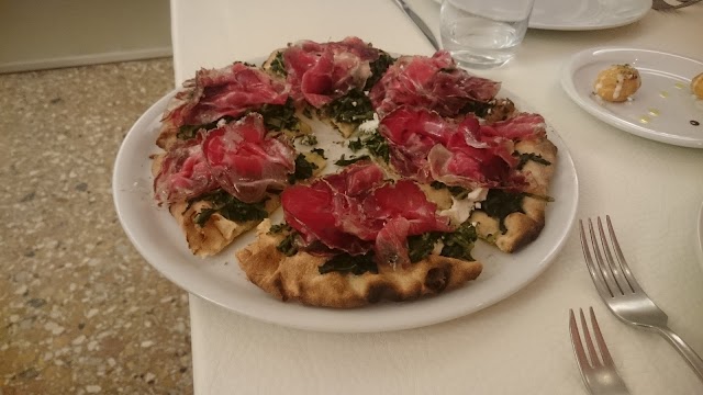 In Fucina: Il ristorante che ama la pizza!
