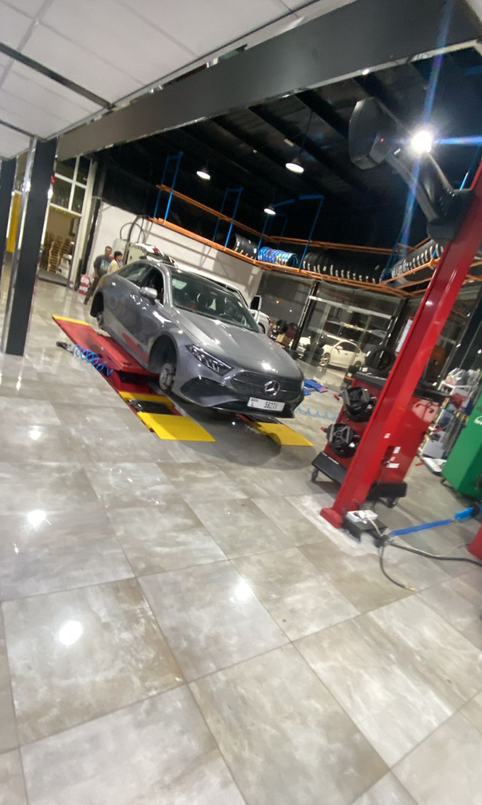 BRIDGESTONE STORE - QUICK & DRIVE / Your Perfect Autocare Partner - صورة 2