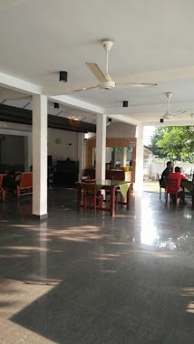 Hotel Romi, Author: nirmana dimuthu