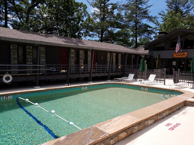 The Skyline Lodge