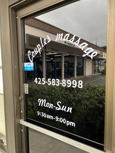Couples massage - Thumbnail