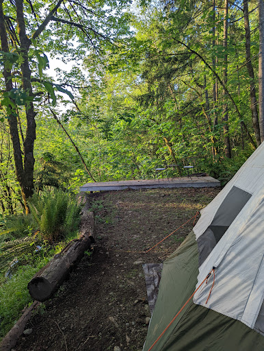 Dean's Campground - Visual