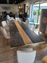 Photo n°25 de Maison du Meuble - Canapés - Décoration- Salles à Manger- tables- Chaises- Meubles d'appoint à Coulommiers (Magasin de canapés)