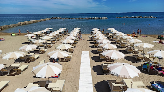L'ultima Spiaggia Cattolica - Lido 117 - - Cattolica, Provincia di Rimini